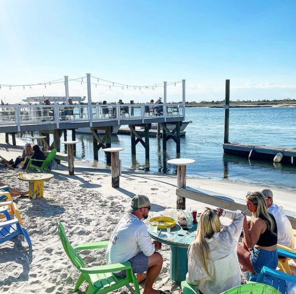 Beachside Bars & Restaurants on Long Island